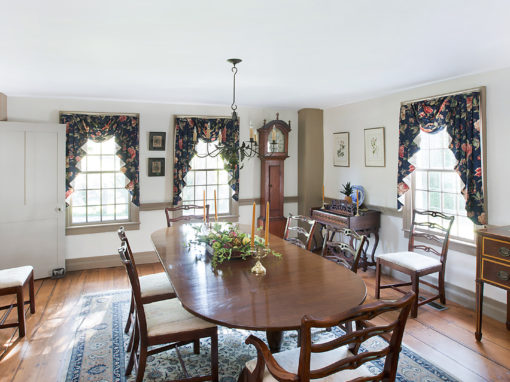 Countryside Venue Dining Room w/Clock